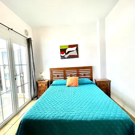 Villa Con Piscina Privada Y Estupenda Vista * Puerto Calero