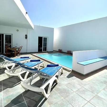 Villa Con Piscina Privada Y Estupenda Vista * Puerto Calero