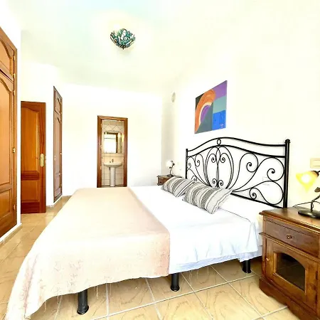Villa Villa Con Piscina Privada Y Estupenda Vista