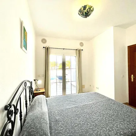 Villa Villa Con Piscina Privada Y Estupenda Vista *